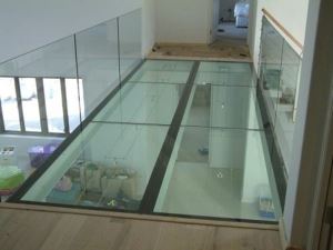 바닥을 위한 적층 유리