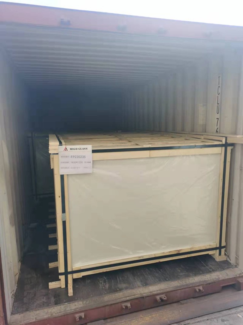 glass loading glass loading