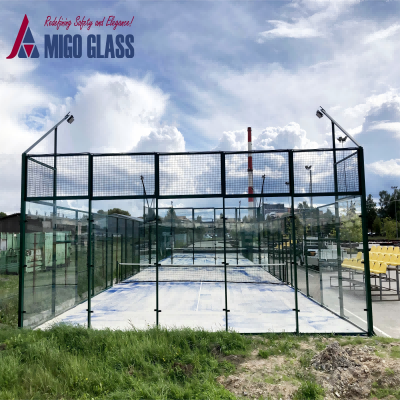 Padel용 맞춤형 유리 솔루션